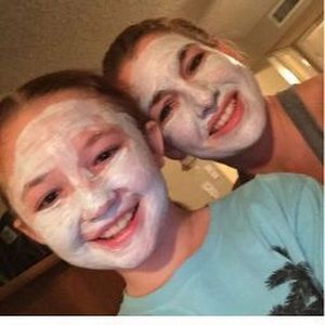 Meet your Posher, Desiree